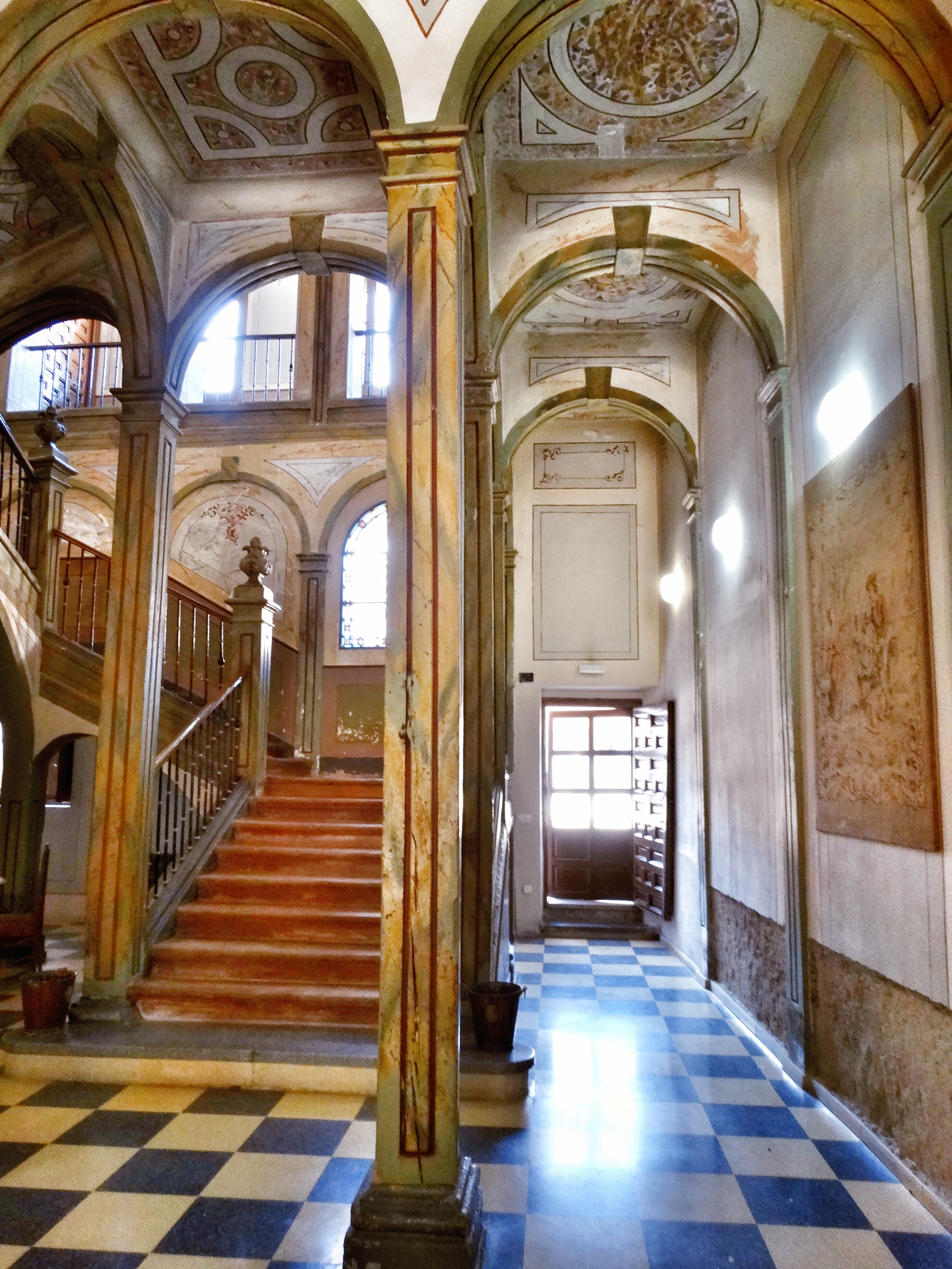 La Escalera de Alcalá después de la restauración — fotografía 9